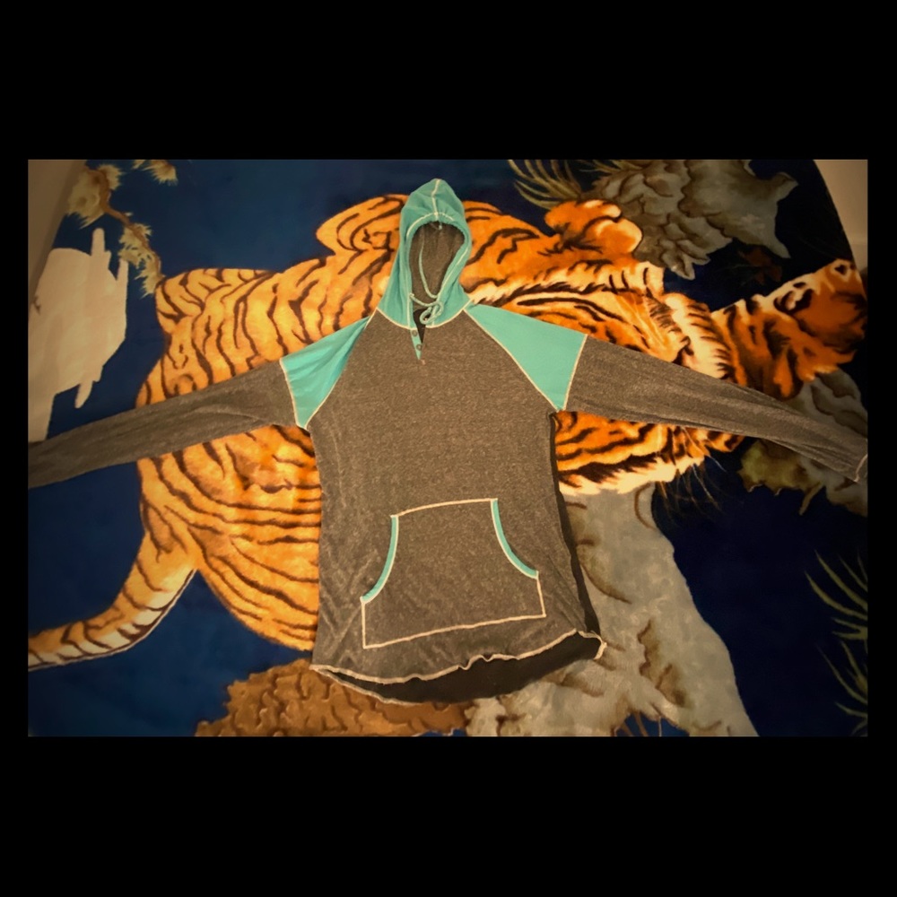 MEDIUM, BUCKLE, BKE, SWEATSHIRT, LIGHT